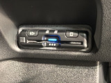 いまや快適なカーライフに欠かせないETCが付いています。