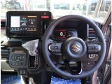 お車選びをお楽しみ頂けるよう、在庫車の展示スペースを十分に確保しております。