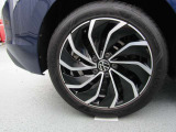 225/45R17タイヤ/7.5Jx17アルミホイール(10スポーク)