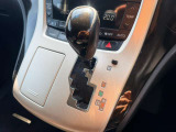 気になるお車がありましたら右の電話番号から直接お店にお問い合わせください。支払方法から車両情報、状態までなんでもご説明させて頂きます。スタッフ一同ご連絡お待ちしております。