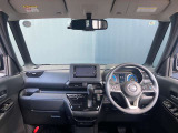 ガラスが大きく、目線も高いので視界が良く、運転しやすいです