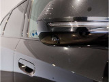 【BMWミラー】視認性の高いスタイリッシュなミラー。自動防眩機能も付いており夜間のドライビングをサポートします。