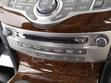 CDはもちろんの事、DVD再生も可能です。フルセグ地デジにも対応しさらにBluetoothにも対応しております