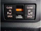 両側電動スライドドアのスイッチ付です。車内からもスイッチひとつで楽にドアの開閉が可能です。電動なので開閉時に力を使う必要がなく、半ドアになることもありません!