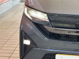 LEDヘッドライトです。デザイン性がよくとても明るいので、夜間の走行や悪天候でも安心です。しかも長寿命!