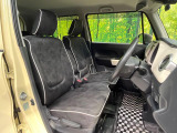 運転席シート廻りは使用感も少なく、良好な状態となっています。丁寧に使われていたことがよくわかりますね。