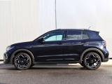 新デザインのアルミホイールが、T-Cross R-Lineのスタイリッシュな佇まいを引き立てます。