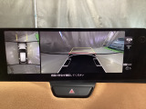 360度モニターは、4つのカメラによる前後左右・俯瞰映像でドライバーからは見えない領域の危険認知をサポート!全周囲の死角を減らし、狭い駐車場や幅寄せ、T字路の進入などの運転の安心感を高めます!