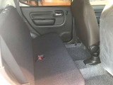 屋内展示車なのでとてもキレイな状態です。フロアマット等のオプションは未装着ですのでご相談ください。