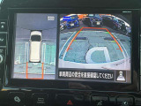 駐車時はナビゲーションでアラウンドビューモニターを見ることができ、安心して後ろを把握することが出来ます。