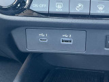 USB充電ポートも搭載しております。
