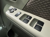 運転席から操作可能なパワーウィンドウ!