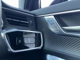 ●スイッチ類・ダイヤル類など細部までこだわりを感じ取れるインテリアです。Audiでは触感開発チームがございます。クリック感は操作する喜びを感じていただけます。