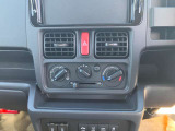 運転者に優しいスイッチ類の配置です。