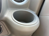 ドリンクホルダー装備☆運転席右側についていますのでドリンクも取り出しやすい☆