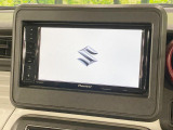 【ディスプレイオーディオ】お持ちのスマホやMP3プレイヤーとの無線接続で音楽再生が可能!コードで繋ぐわずらわしさも無く、手軽にお気に入りの音楽を楽しめます。
