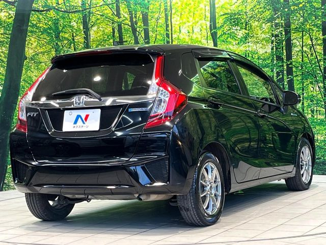 ホンダ フィット 1.5 ハイブリッド Lパッケージ の中古車詳細 (120,805