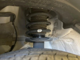 お車を安心してお乗りいただく為には、足回りの定期点検が欠かせません。サービスサポート(有償保証)では無料点検もご提供しており、安心のカーライフをお過ごしいただけるサポート体制が整っています。