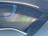 対向車が来ると自動でハイビームからロービームに切替してくれるシステムです。