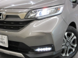 LEDヘッドライトとLEDフォグランプで、夜間の走行も明るい♪