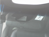 ◆Honda SENSING◆ カメラ等装置で精度の高い検知能力を発揮、安全運転を支援します。ステアリング上のコントローラーに注目!