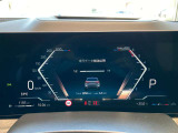 見やすいレイアウトにまとめられたインフォメーションディスプレイ。運転中に集中しながら必要な情報を把握することができます。
