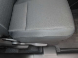 運転席の状態が出る場所ですが、ご覧の通りにキレイな状態ですよ。