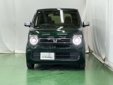 LEDヘッドライトを装備しています。LEDヘッドライトはとても明るく、雨の日や夜間走行も安全・安心です。オートライトコントロール付きで周囲の明るさに応じて自動で点灯・消灯します