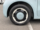 純正フルホイールキャップで足元もきれいです