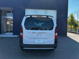 車幅感覚もつかみやすいスクエアボディ