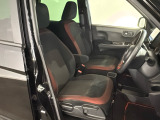 ★フロントシート★ 自然な姿勢のままでいられるシートが、運転しやすさと疲れにくさを感じさせてくれるはずです♪