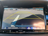バックカメラ装備!車両後方の映像を確認出来るので、駐車が苦手な方におススメです!