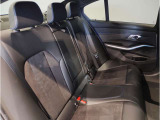 【エアバック】BMWのエアバックやその他の安全装備は、互いに補完しあう事で徹底した安全性を貫きます。万一の事故の際にそれぞれ最適な保護を提供してくれます!