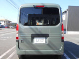 当社新車店舗にて展示・試乗使用の車です☆距離少なく状態良好です!
