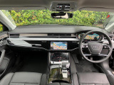 指定工場で車検までご対応可能。6ベイを完備したサービス工場を併設し、快適なAudiライフをサポートします。詳しくは0078-6002-900146中古車スタッフまで
