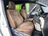 運転席シート廻りは使用感も少なく、良好な状態となっています。丁寧に使われていたことがよくわかりますね。