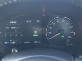 メーター内にドライブアシストディスプレイがあり、ドライバーに必要な車両情報を表示してくれます♪