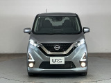 車が大好きなスタッフが心をこめて接客いたします。お客様一人一人のお車に対する思いや気持ちをうかがい、充実した時間が過ごせるよう努めます。
