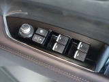 当社買取ワンオーナー車のCX-5が入庫いたしました!ナビやETC、ドライブレコーダーなど装備充実の一台です♪安心のディーラー保証付き!お気軽にお問合せ下さい♪