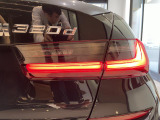 安心のBMW認定中古車は100項目の箇所を徹底的にチェック致します。機械的な箇所や電気系、コンピューターなどをご納車前に点検し、交換基準に達した部品は全て新品に修理返品した後にご納車致します。