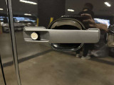 「認定中古車」は納車前整備がポイントです。メルセデス・ベンツの定める厳しい基準をクリアしたお車のみご案内させて頂きます。納車前整備はメーカー規定に基づき自社工場で入念に行なわれます。