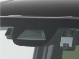 ◆Honda SENSING◆ カメラ等装置で精度の高い検知能力を発揮、安全運転を支援します。ステアリング上のコントローラーに注目!