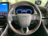 【純正革巻きステアリング】上質な革を使用することで、手にしっかり馴染みとても運転しやすいハンドルです♪