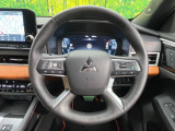 【純正革巻きステアリング】上質な革を使用することで、手にしっかり馴染みとても運転しやすいハンドルです♪