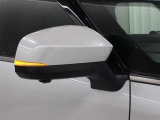 サイドターンランプ付きドアミラー。車両のドレスアップと右左折時の被視認性を兼ね備えたお洒落なミラーです。