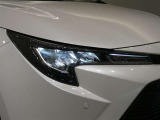 LEDヘッドライトです。デザイン性がよくとても明るいので、夜間の走行や悪天候でも安心です。しかも長寿命!