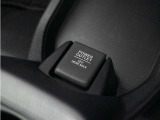 ◆12V電源ソケット◆スマートフォンの充電等にも便利な電源ソケット!使いやすい場所に装備されています。