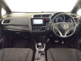 ★いつでも気持ちよく運転できて、使い勝手のいい収納や体をケアするシート、細部にまでこだわったインテリア♪