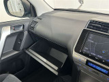 【車両検査証明書】付 ◇資格を持った検査員が車を細かくチェック