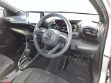 見通しのよいすっきりとした視界で、誰でも運転しやすいです。運転のしやすさは疲れにくさにも繋がりますよ♪